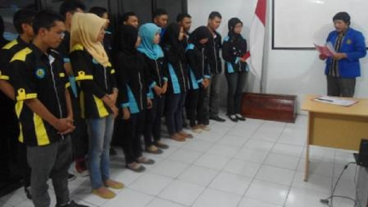 Pelantikan BEM AMIK YMI Tegal Periode 2014/15 Pelantikan BEM AMIK YMI Tegal Periode 2014/15