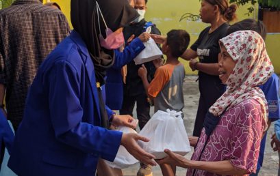 BEM AMIK YMI Tegal Mengadakan Kegiatan Berbagi Takjil dan Buka Bersama di Bulan Ramadhan