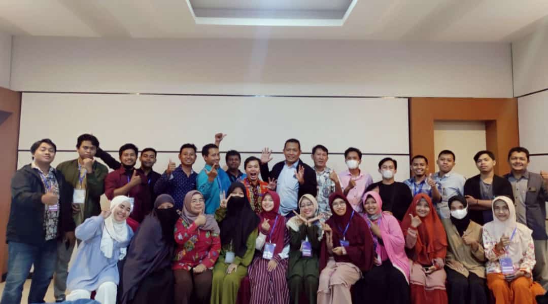 Optimalisasi Media Sosial Bagi Entrepreneur Optimalisasi Media Sosial Bagi Entrepreneur